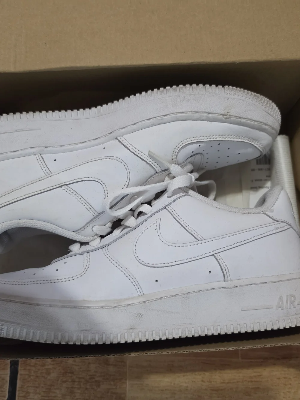 7y Nike Air Force 1 Low White Sneakers